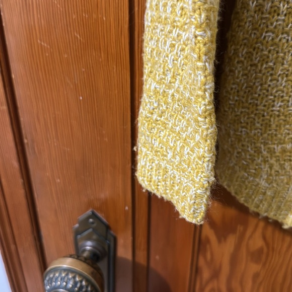 2/$10 Women’s yellow hooked up sweater size medium. - Picture 4 of 5